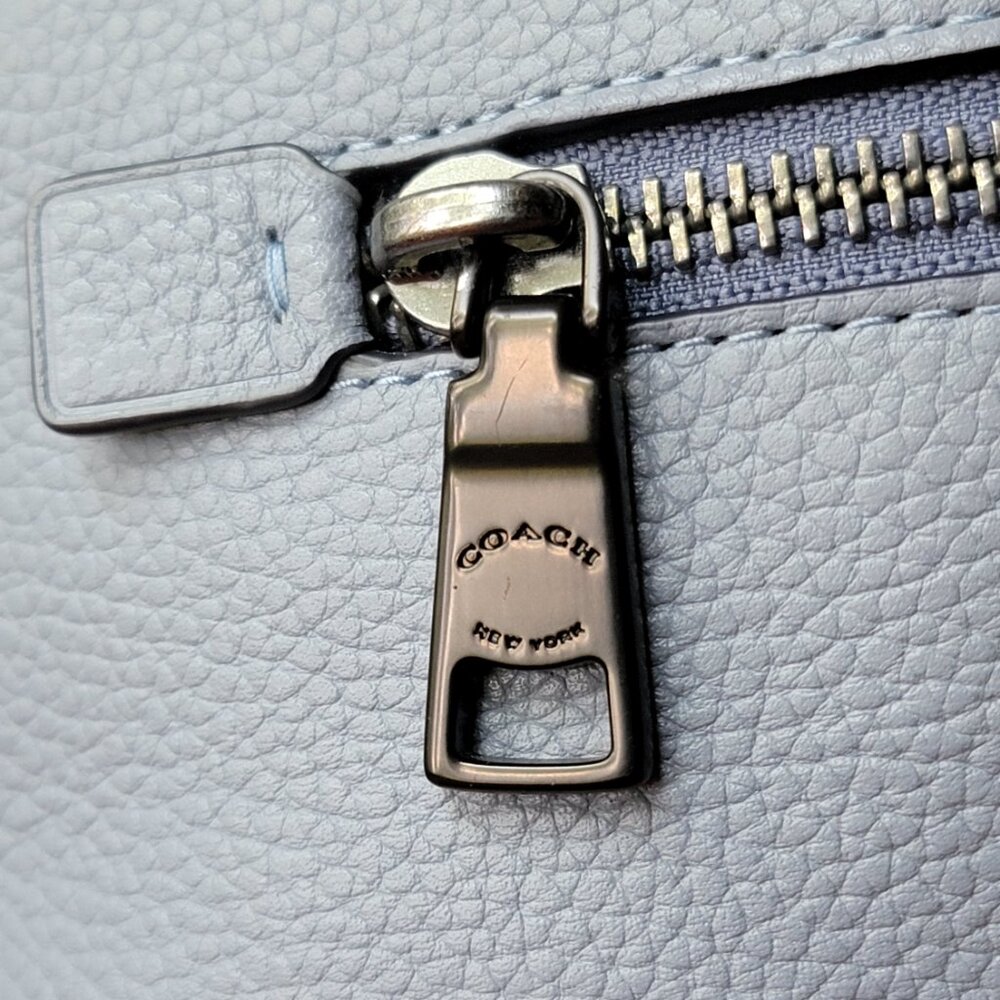 Coach Pebbled Leather Backpack – Light Blue – Excellent Condition - Picture 4 of 5